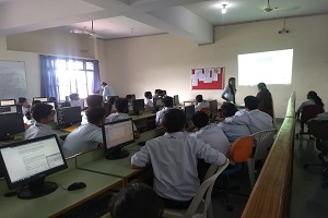 Hands-on conducted by Revatnetwork at st.Vincent Palloti college
